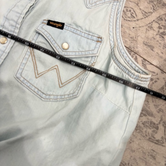 Wrangler Women’s Tie Front Sleeveless Western Shirt SZ Small - Picture 8 of 10